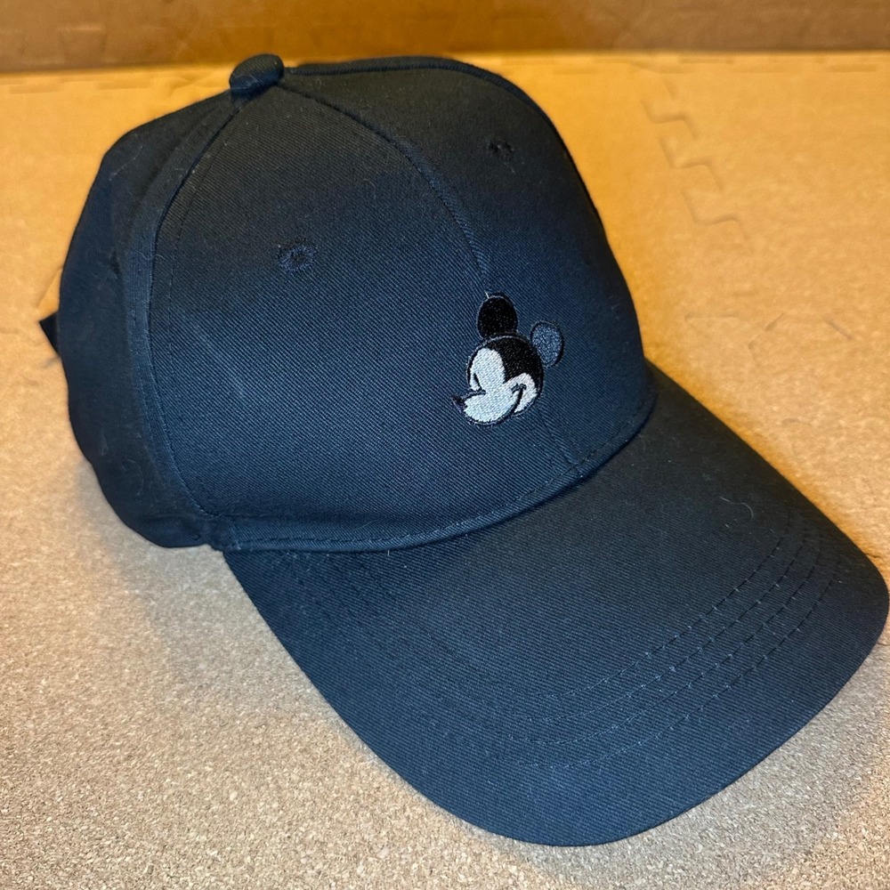 Disney‎ Mickey Mouse Baseball Cap OSFM Black Embroidered Dad Hat Adjustable